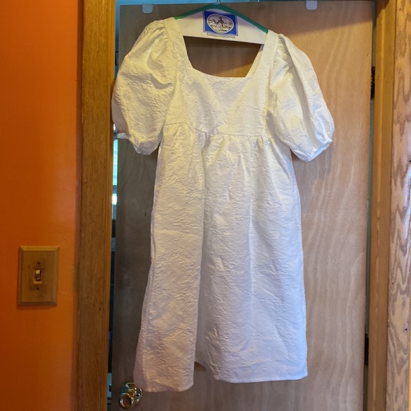 Puff Dress - Picture 6 of 10